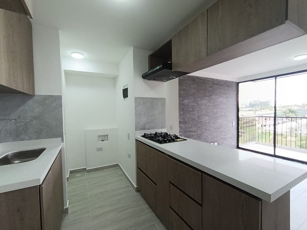 Apartamento en arriendo en El Carmen De Viboral — foto 2 de 17