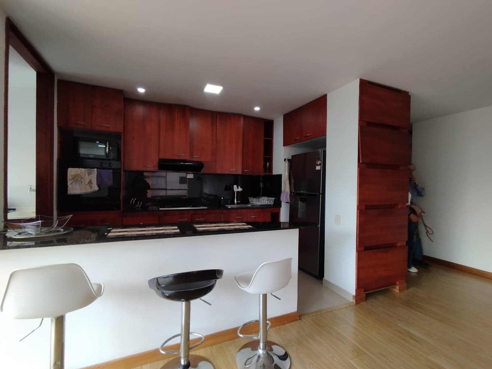 Apartamento en arriendo en Castropol, El Poblado, Medellín — foto 4 de 20