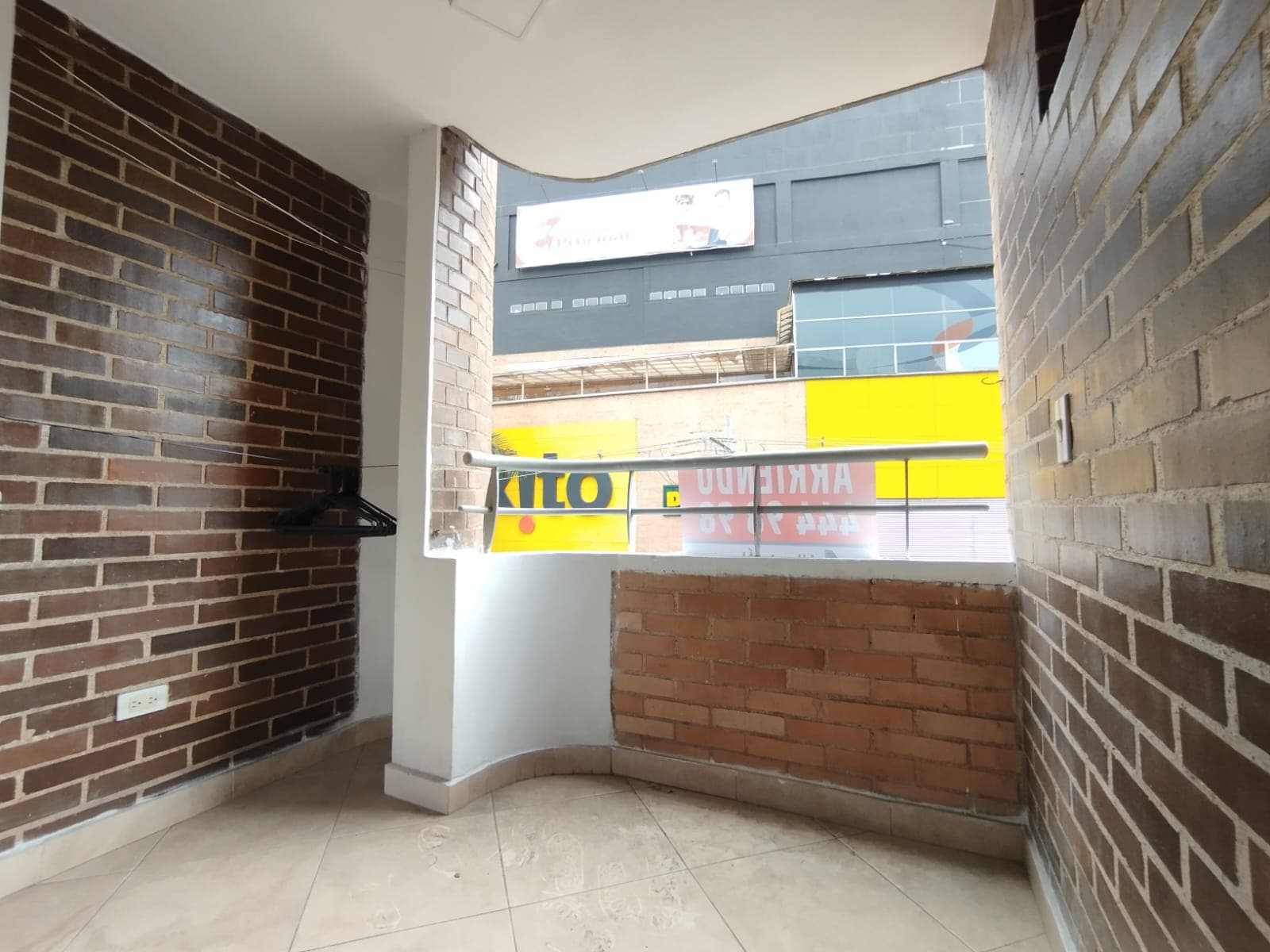 Apartamento en arriendo en Parque, Sabaneta — foto 1 de 14