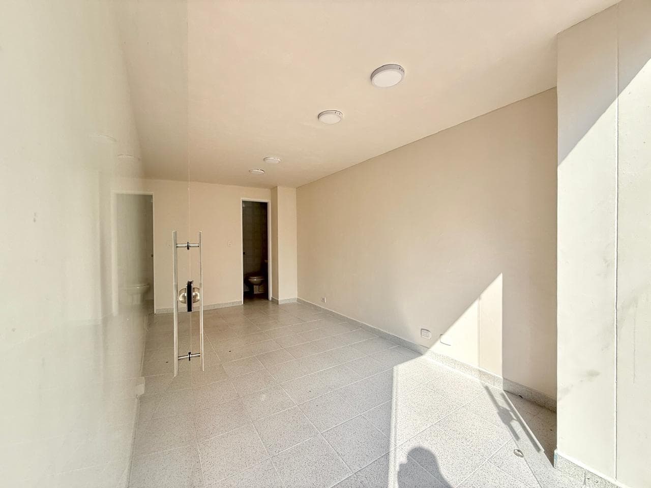 Local en arriendo en Centro, Pereira — foto 1 de 9