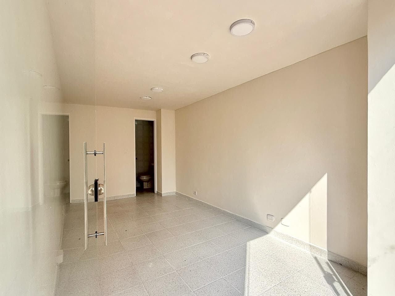 Local en arriendo en Centro, Pereira — foto 2 de 9