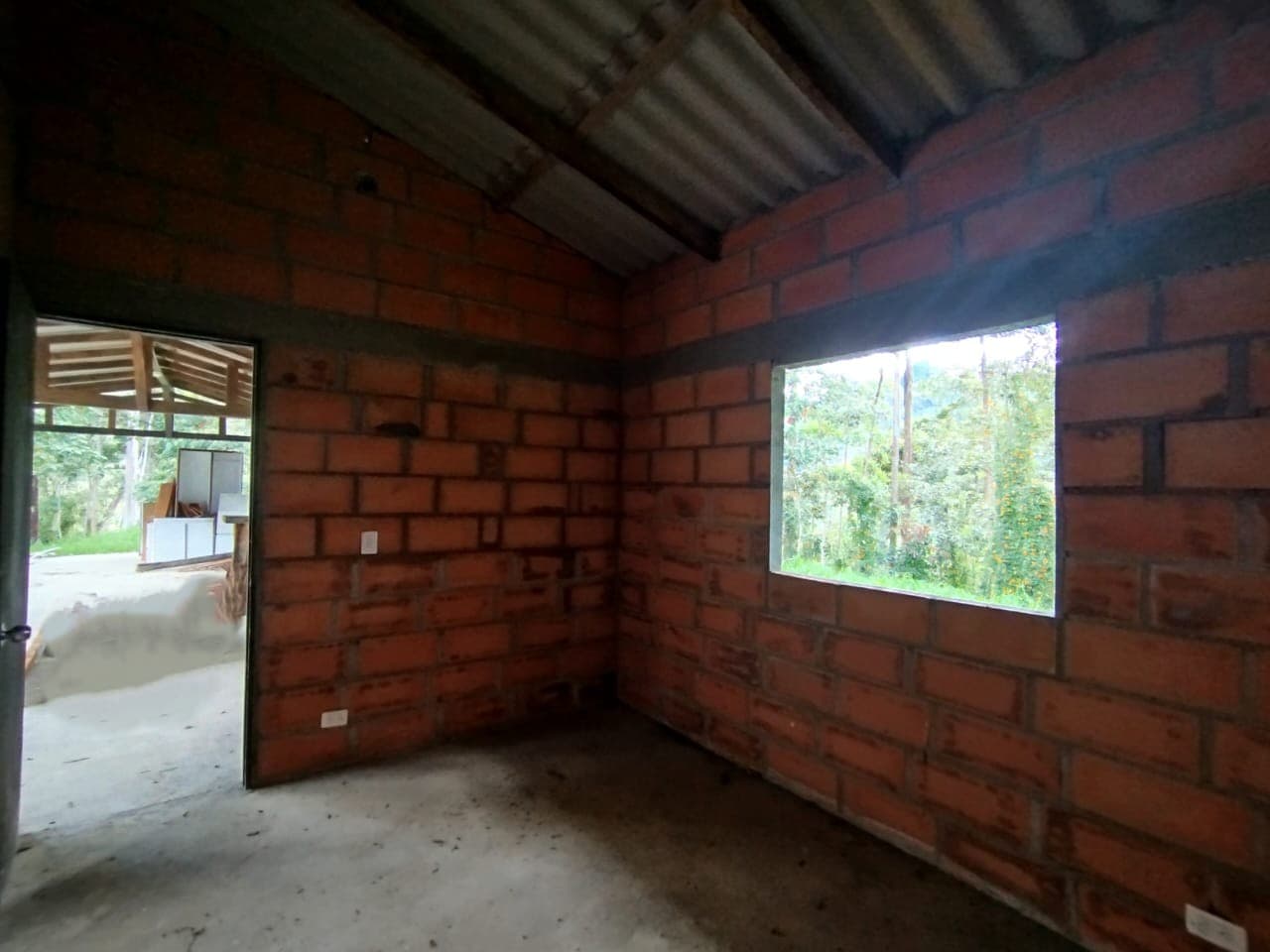 Local en arriendo en Retiro — foto 4 de 10