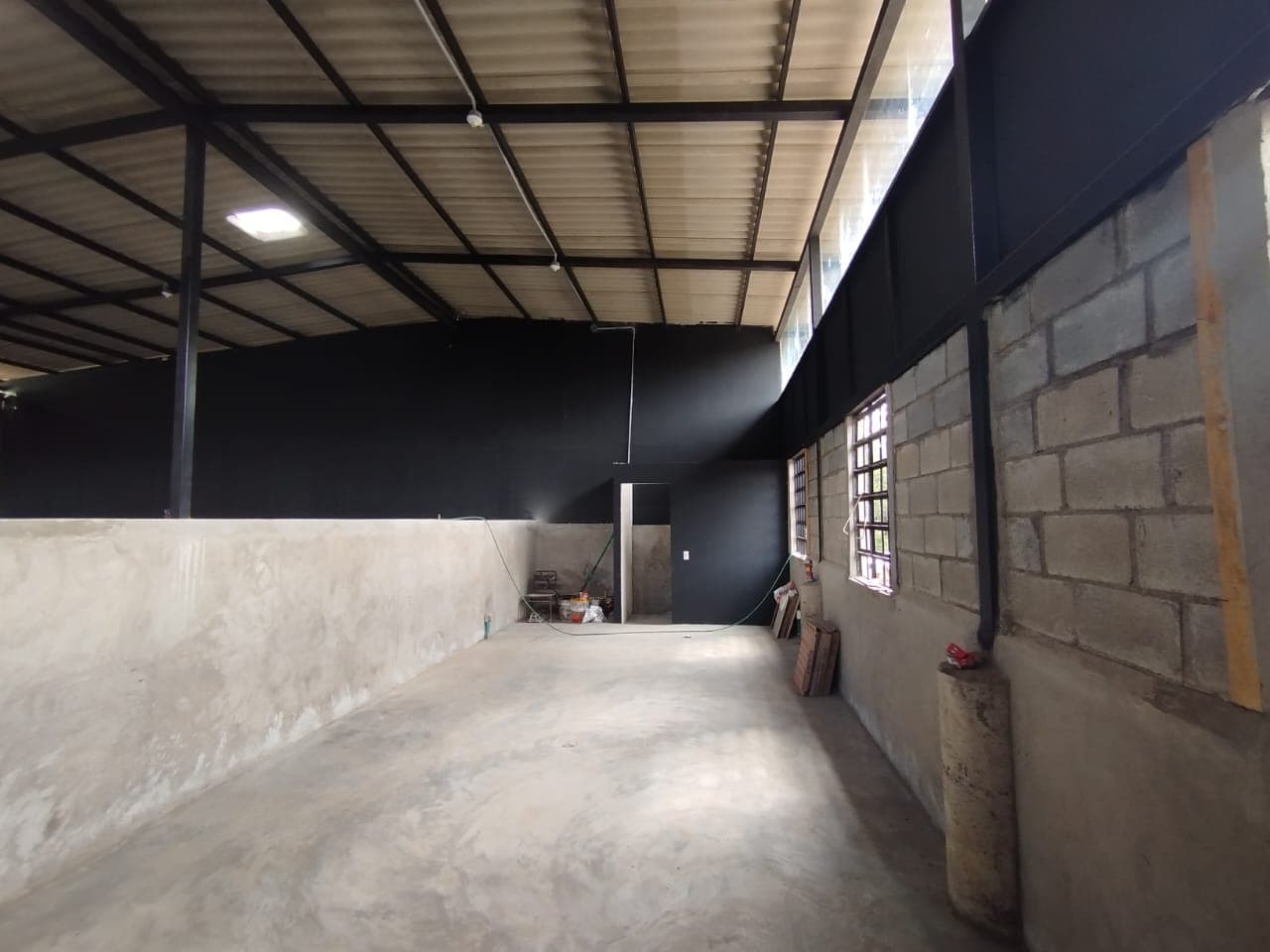 Local en arriendo en Retiro — foto 4 de 10
