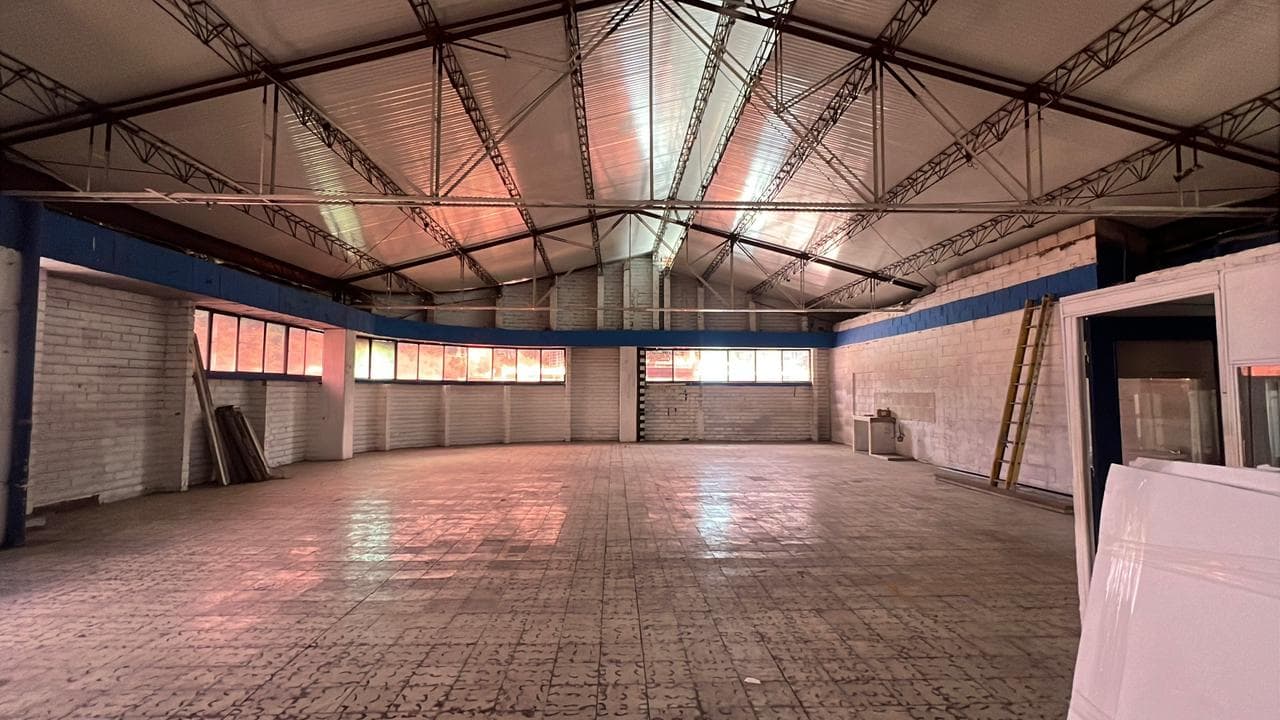Bodega en arriendo en Barrio Colombia, El Poblado, Medellín — foto 4 de 20