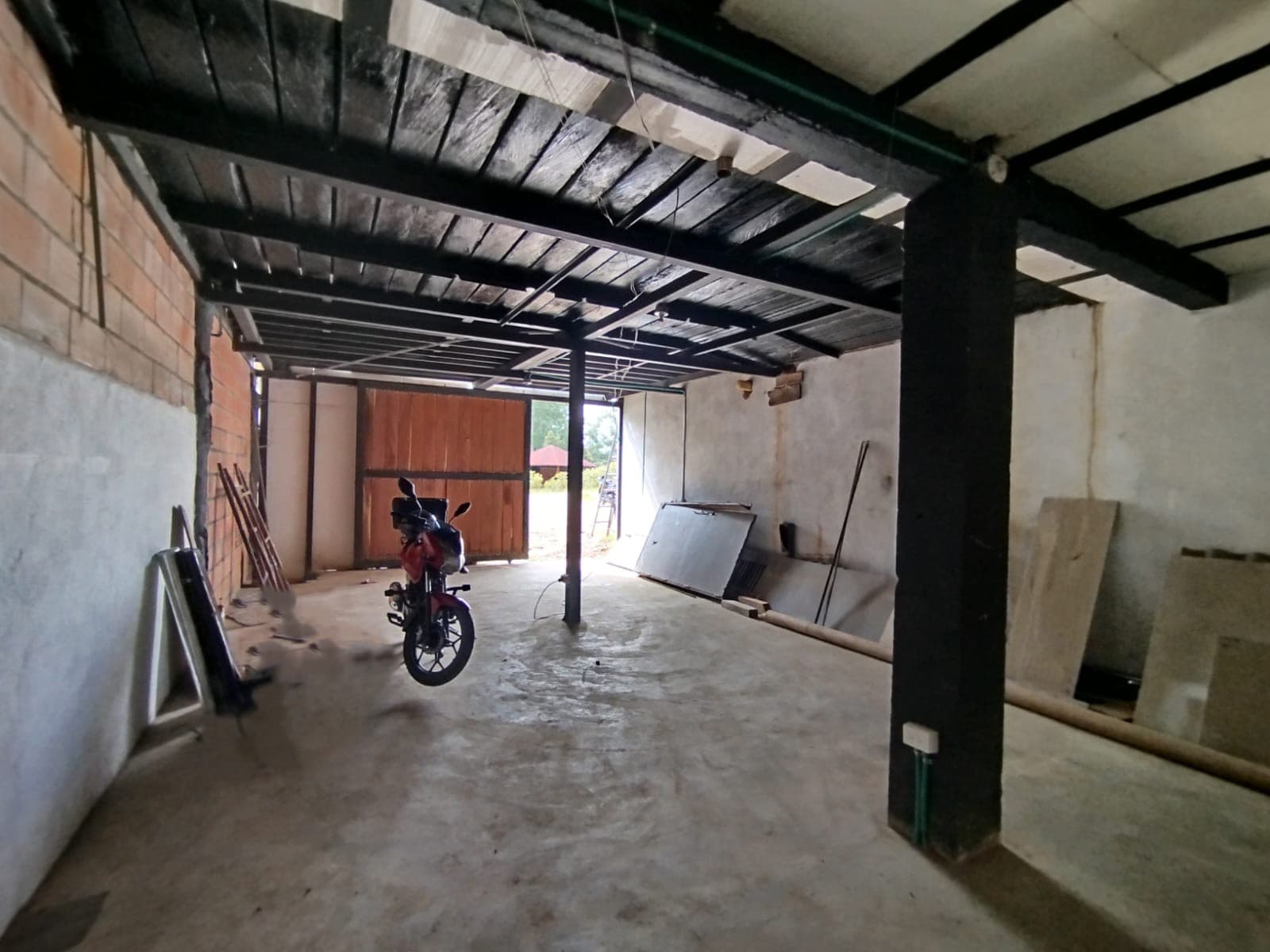 Bodega en arriendo en Retiro — foto 1 de 8
