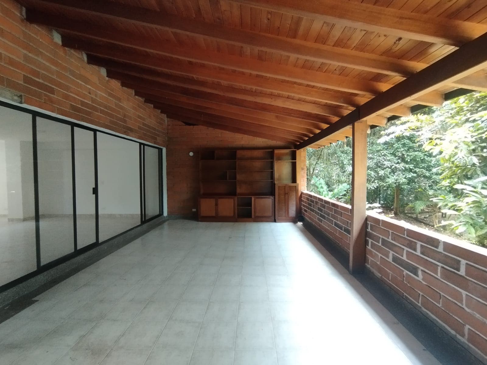 Apartamento en arriendo en La Frontera, El Poblado, Medellín — foto 1 de 20