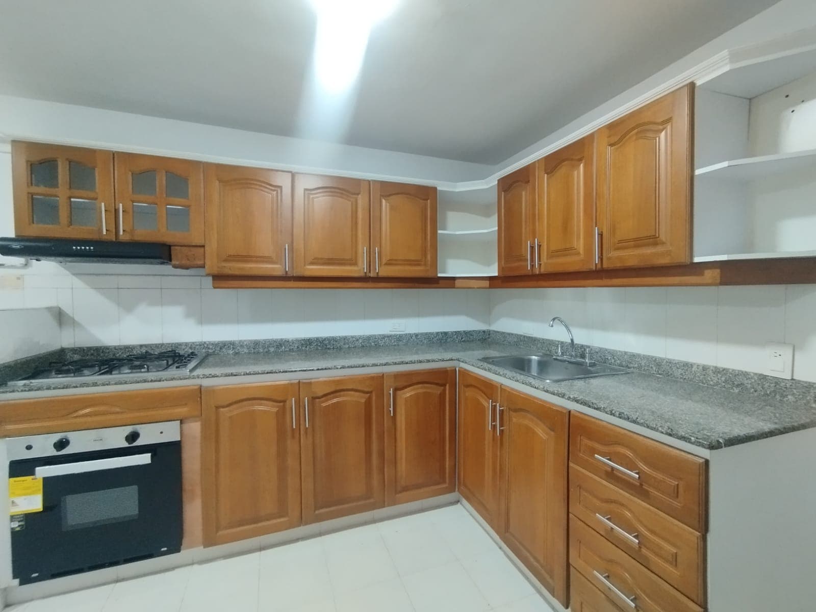 Apartamento en arriendo en La Frontera, El Poblado, Medellín — foto 4 de 20