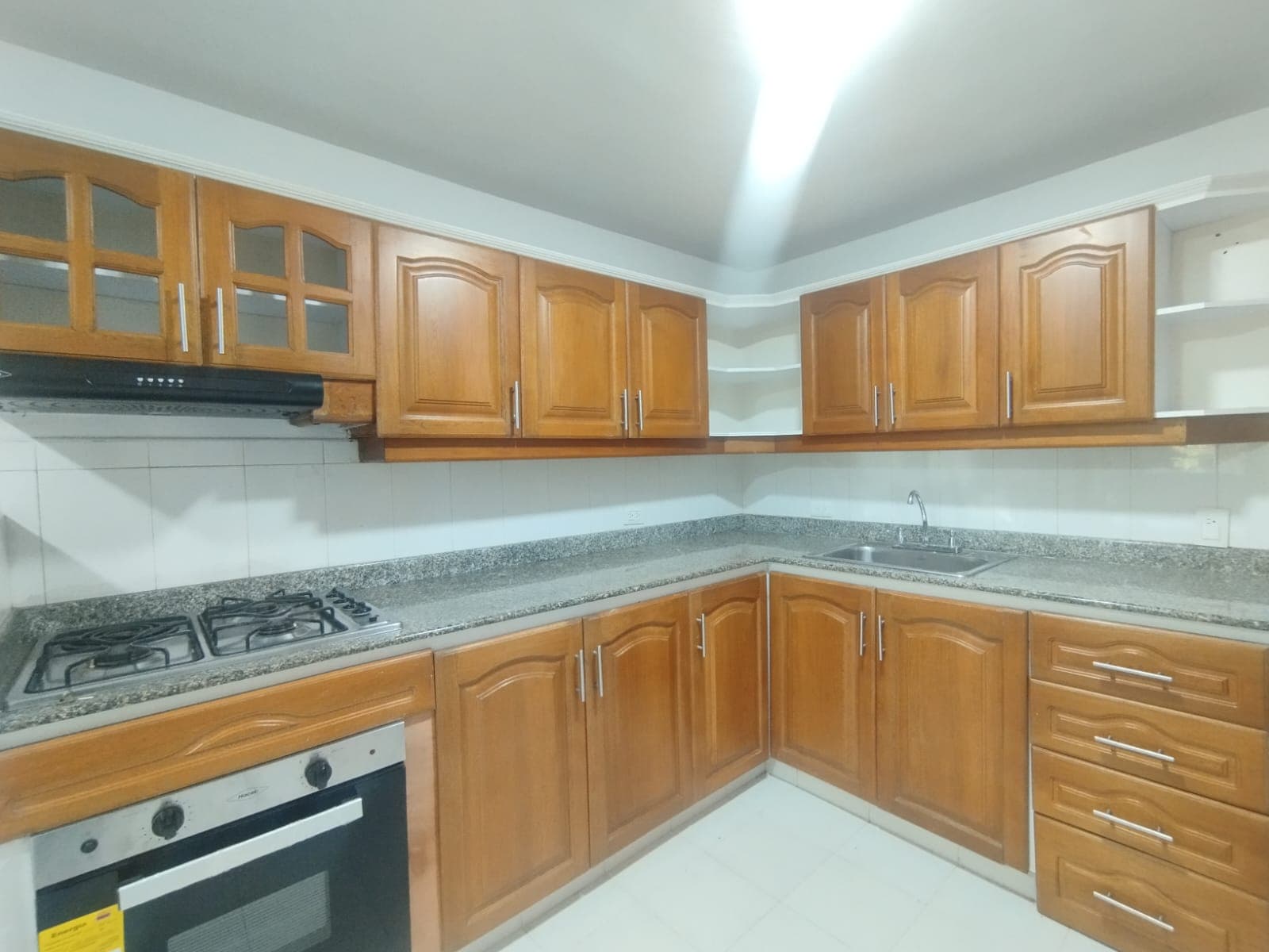 Apartamento en arriendo en La Frontera, El Poblado, Medellín — foto 5 de 20