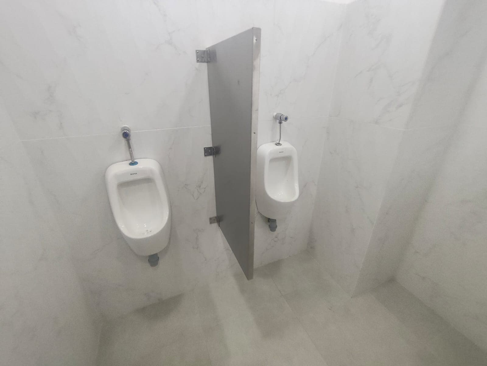 Oficina en arriendo en Suramericana, Laureles, Medellín — foto 4 de 13