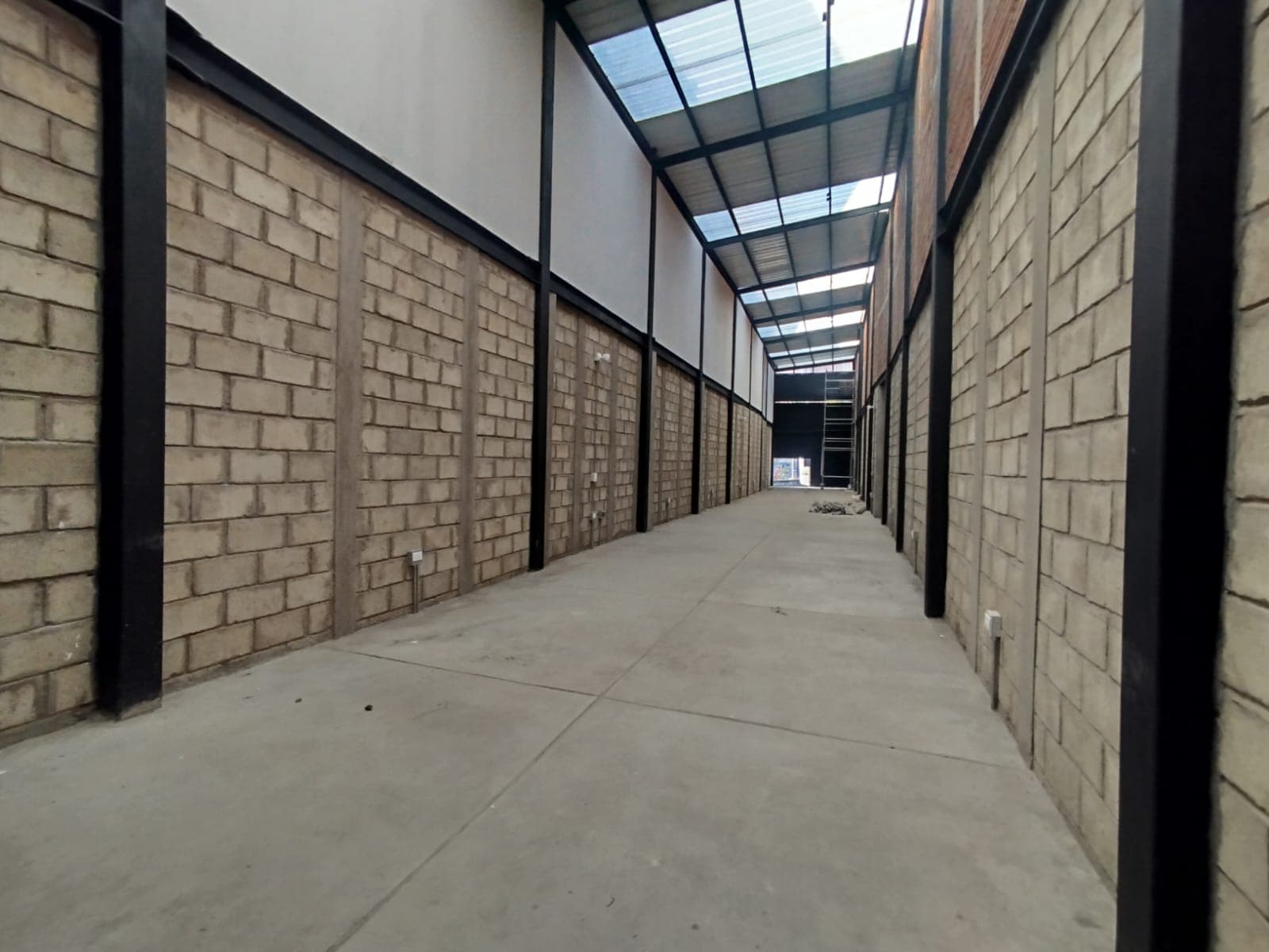 Bodega en arriendo en Manchester, Bello — foto 3 de 8