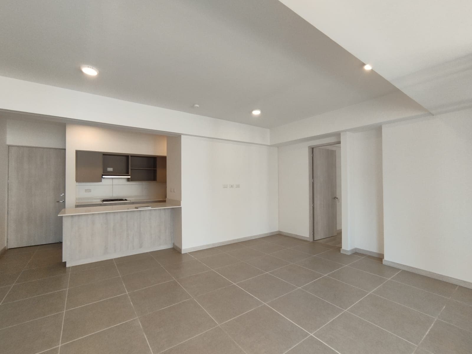 Apartamento en arriendo en Ciudad Del Rio, El Poblado, Medellín — foto 3 de 18
