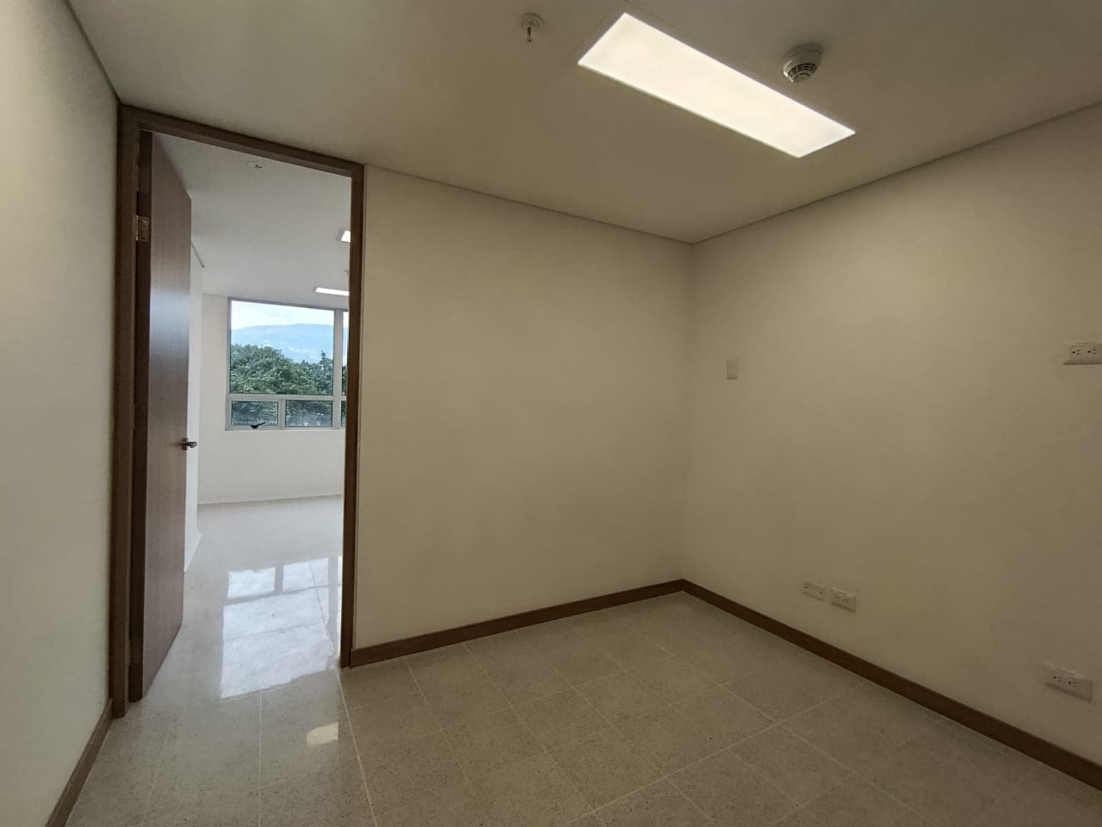 Consultorio en arriendo en El Velódromo, Laureles, Medellín — foto 5 de 10