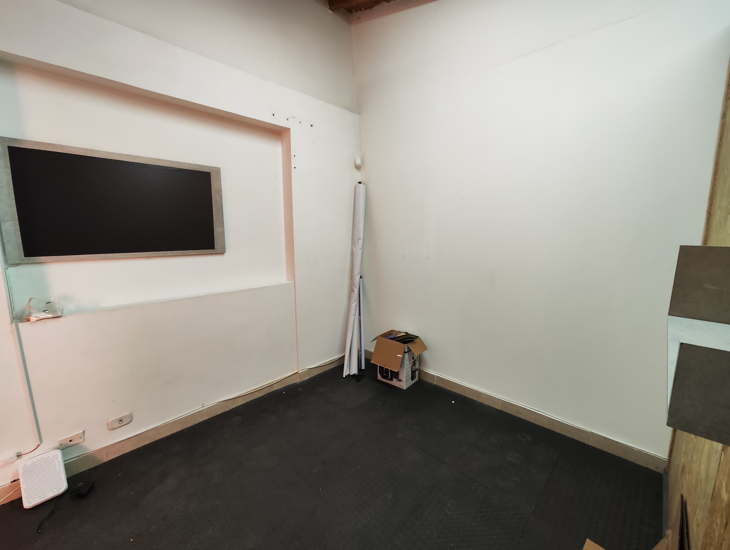 Oficina en arriendo en Suramericana, Laureles, Medellín — foto 5 de 11