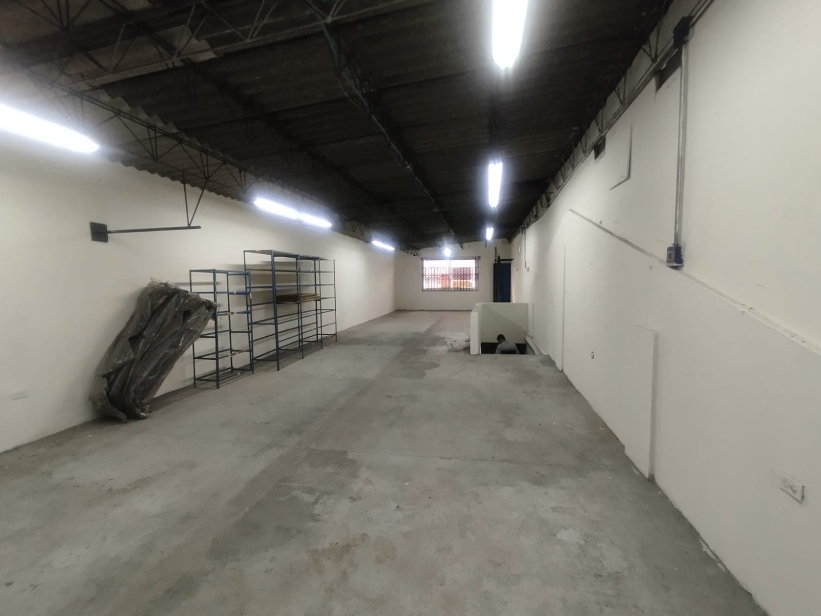 Bodega en arriendo en Colón, Centro, Medellín — foto 2 de 12