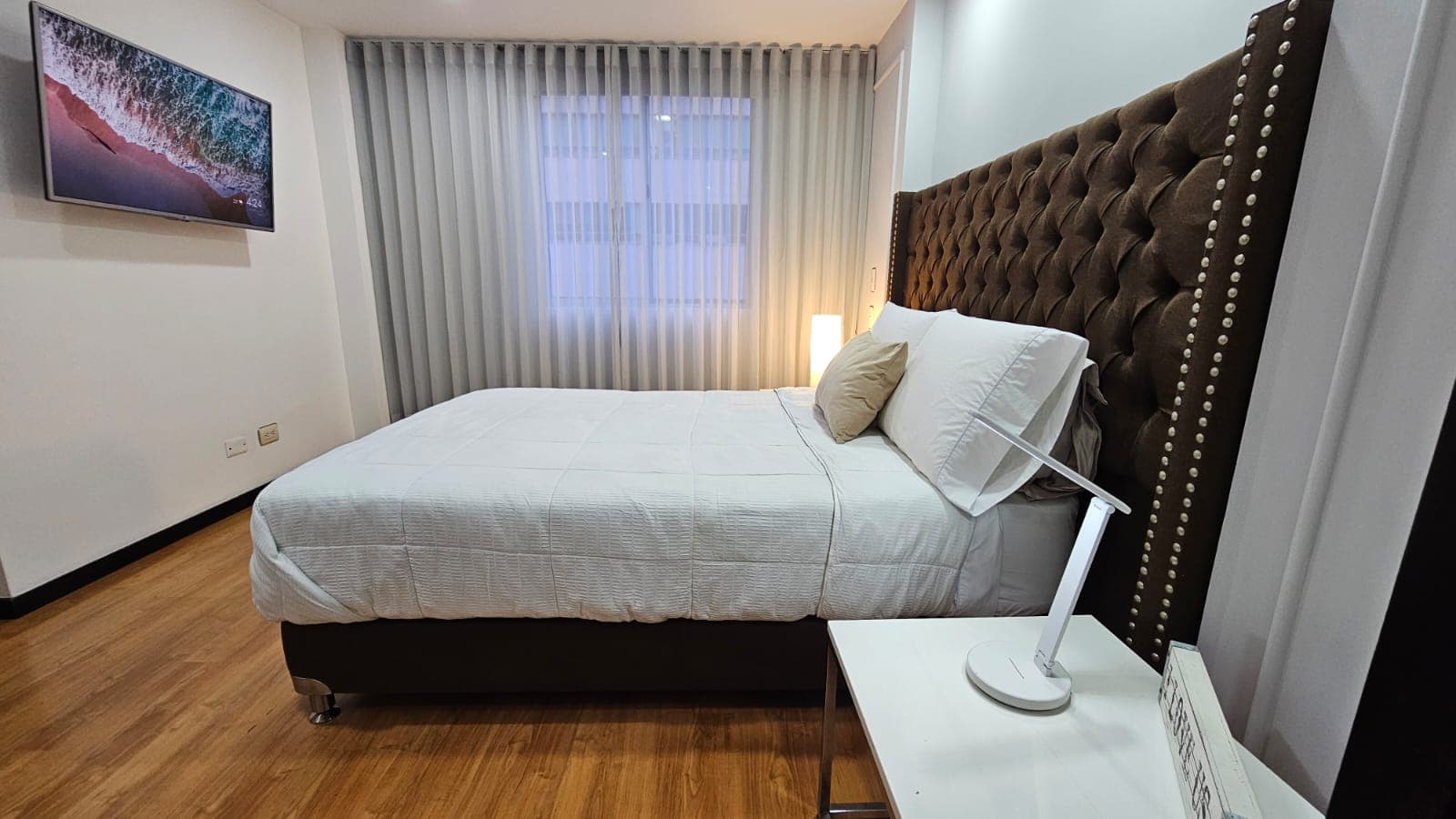 Apartamento en arriendo en Ciudad Del Rio, El Poblado, Medellín — foto 2 de 20
