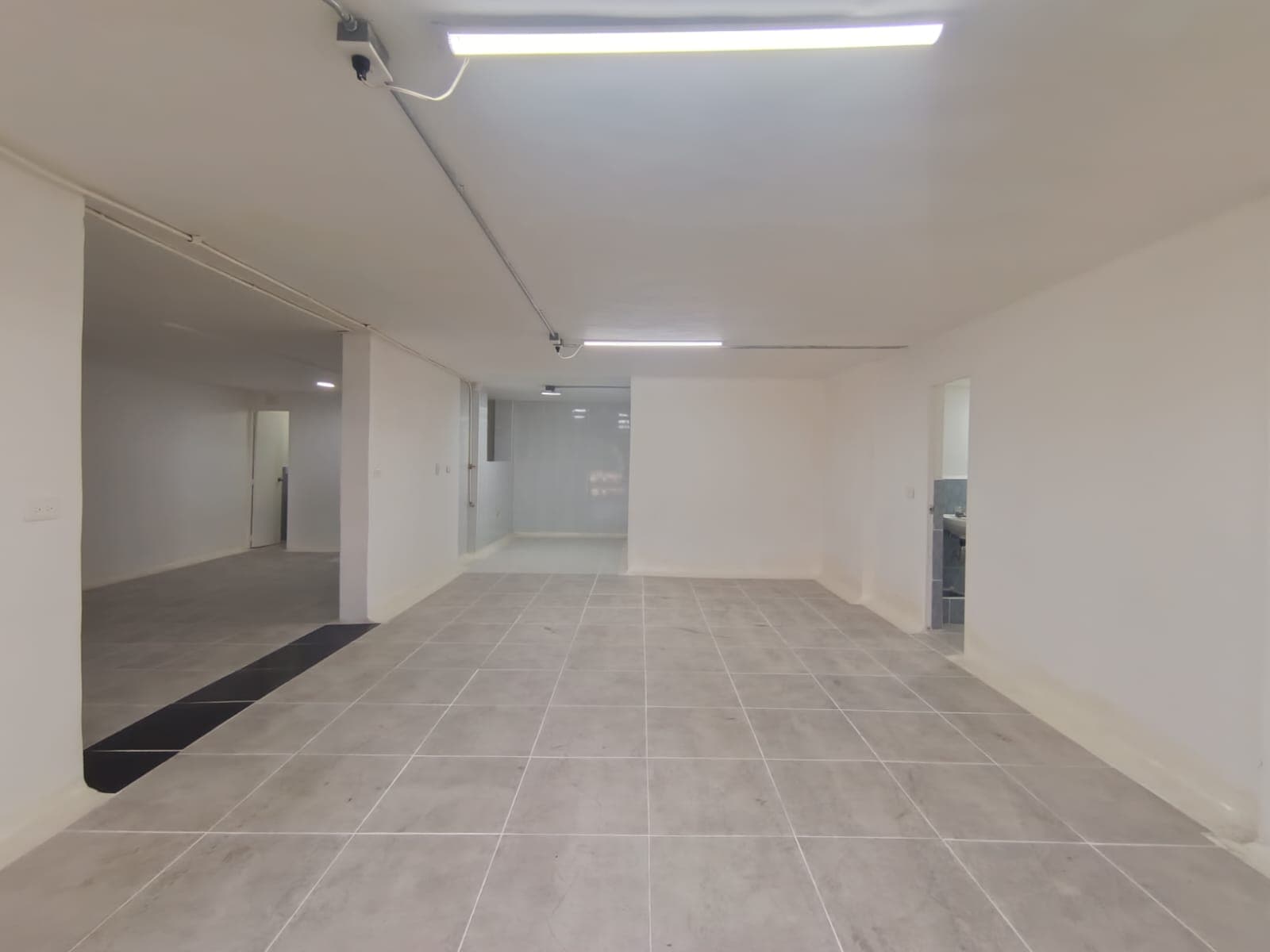 Local en arriendo en Suramericana, Laureles, Medellín — foto 2 de 10