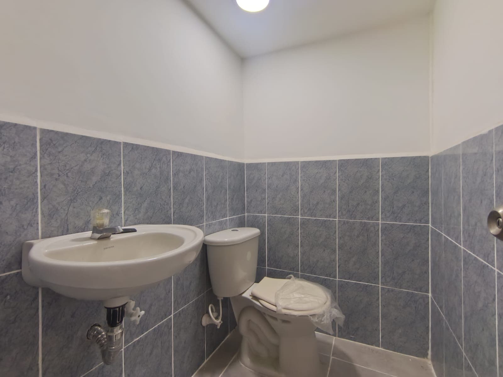 Local en arriendo en Suramericana, Laureles, Medellín — foto 4 de 10