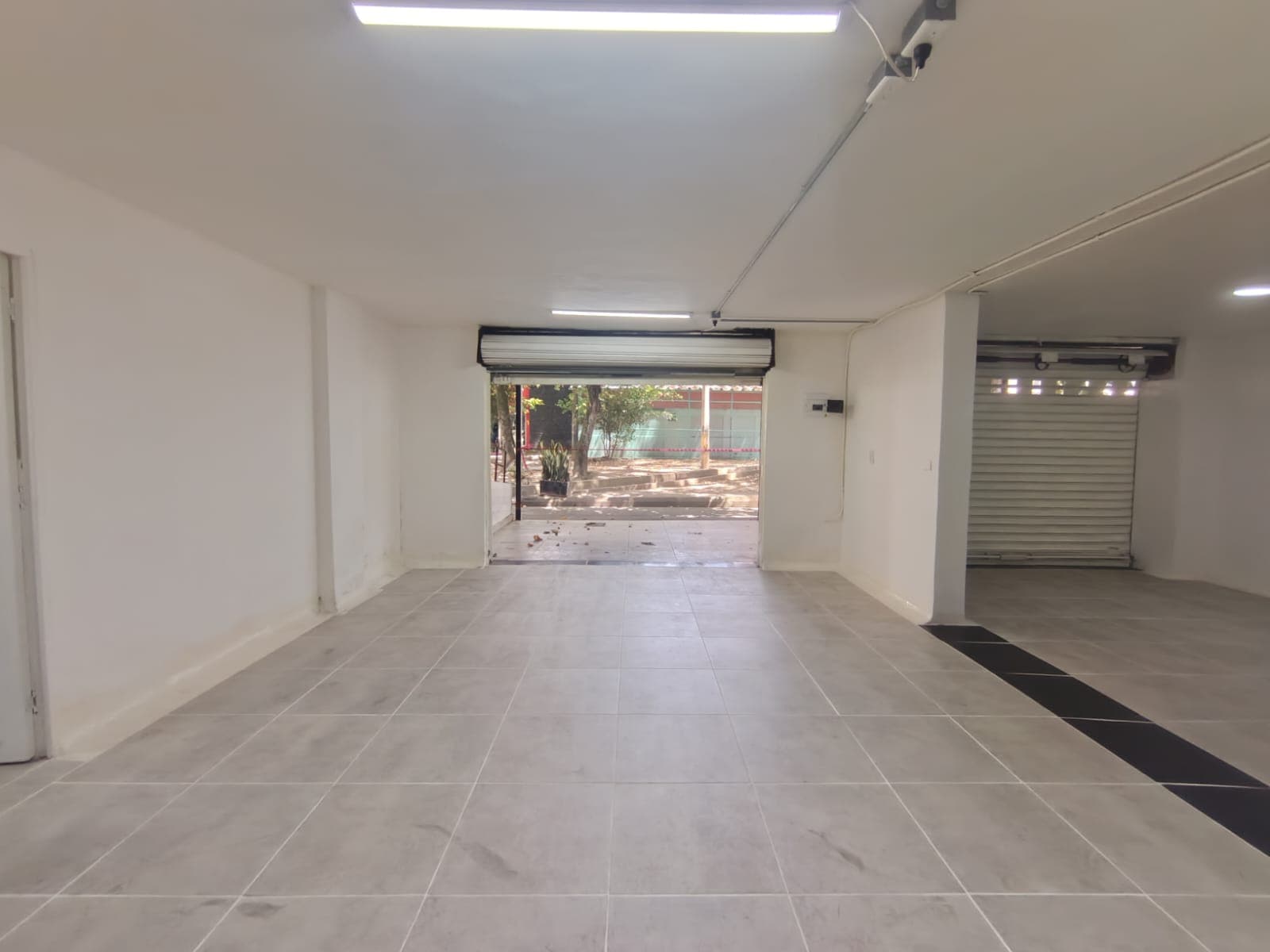 Local en arriendo en Suramericana, Laureles, Medellín — foto 5 de 10