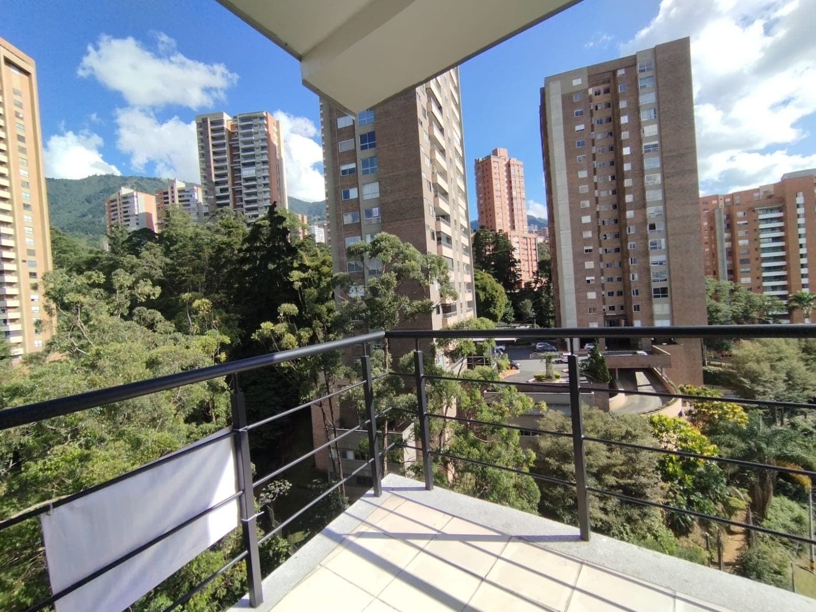 Oficina en arriendo en Las Lomas, El Poblado, Medellín — foto 5 de 16