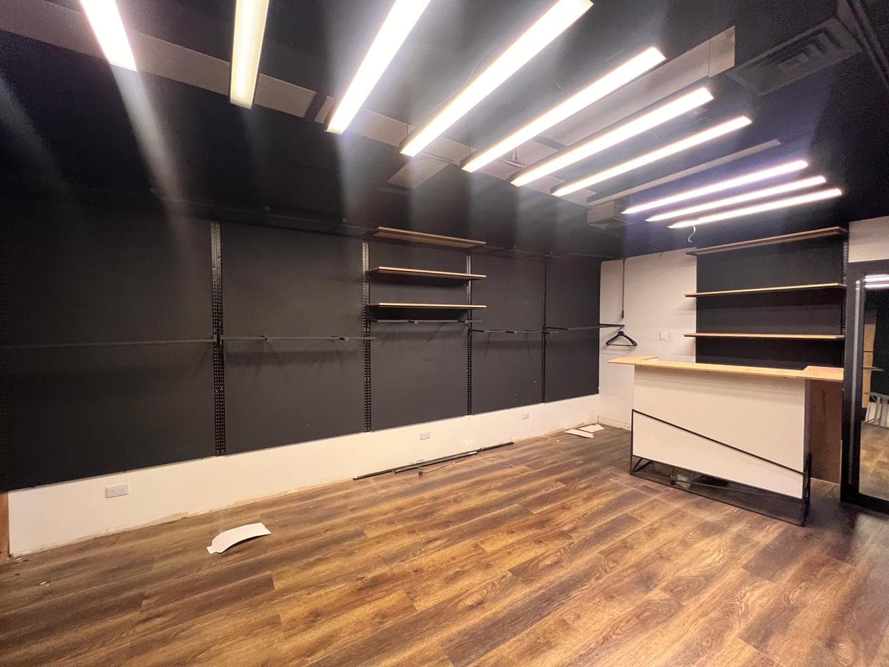 Local en arriendo en Conquistadores, Laureles, Medellín — foto 4 de 11