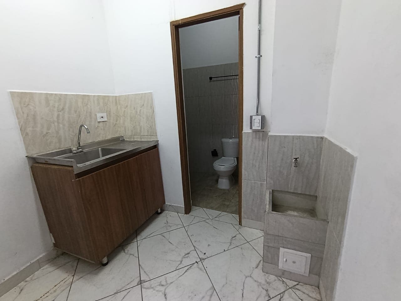 Local en arriendo en Jesús Nazareno, Centro, Medellín — foto 3 de 20