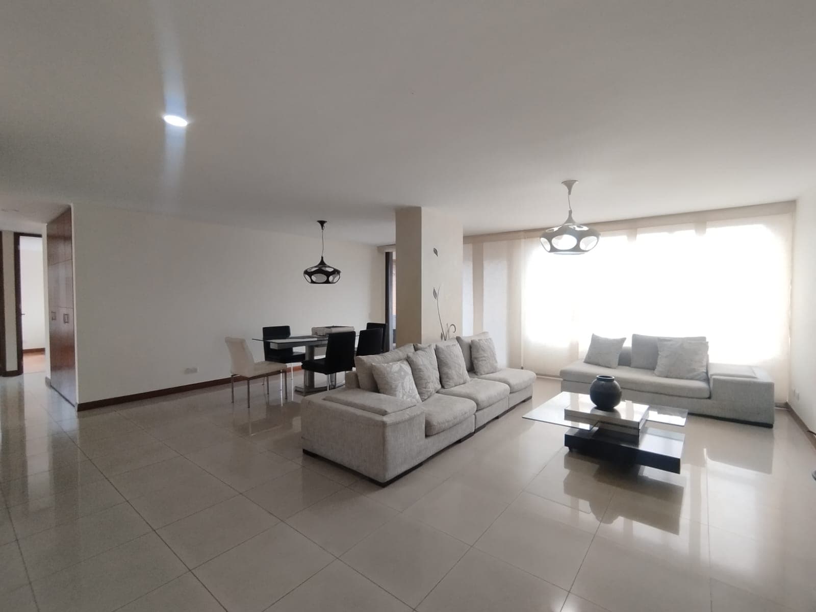 Apartamento en arriendo en El Campestre La Frontera, El Poblado, Medellín — foto 4 de 20