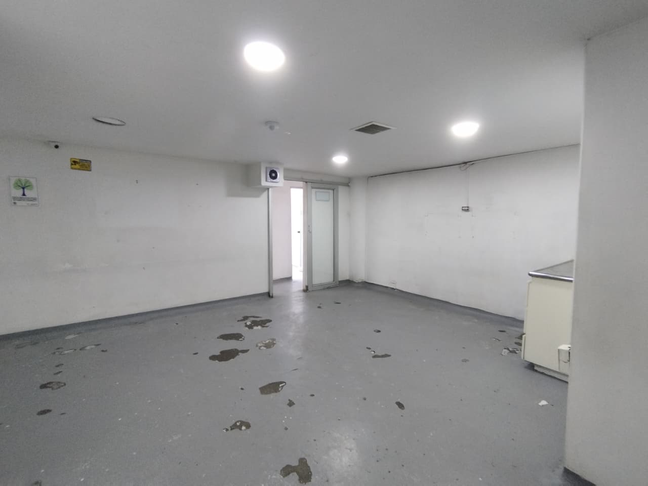 Bodega en arriendo en Las Vegas, Envigado — foto 1 de 8