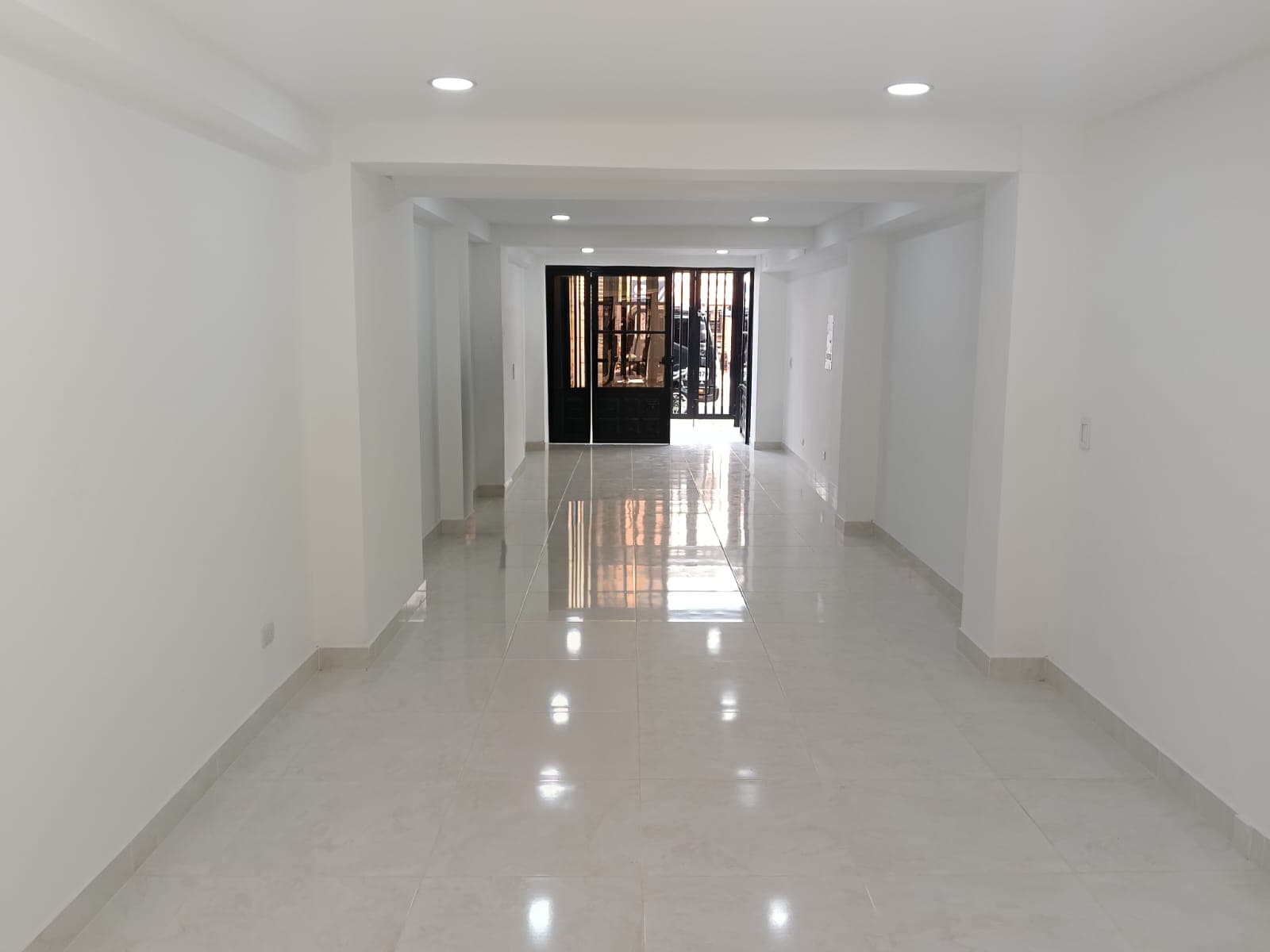 Local en arriendo en Galan, Puente Aranda, Bogotá, D.c. — foto 1 de 15