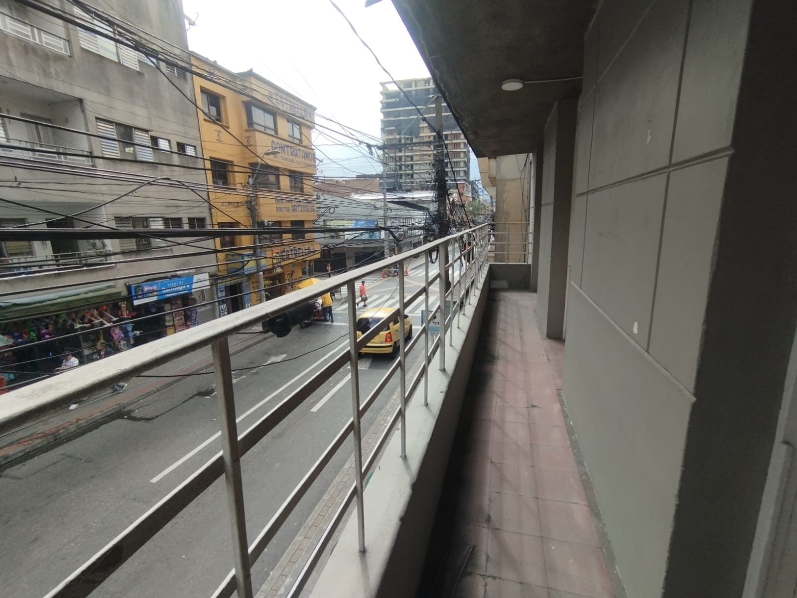 Casa Comercial en arriendo en Centro, Itagui — foto 1 de 19