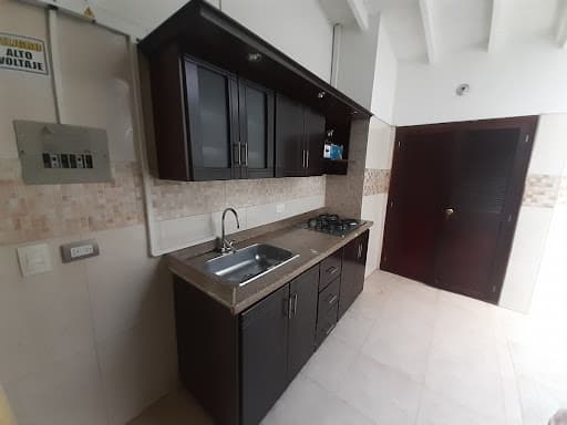 Casa Comercial en arriendo en Malibú, Belen, Medellín — foto 1 de 14