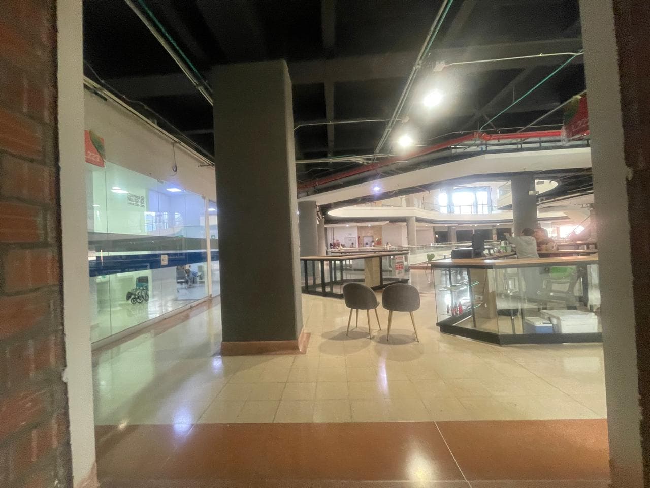 Local en arriendo en Centro, Itagui — foto 2 de 11