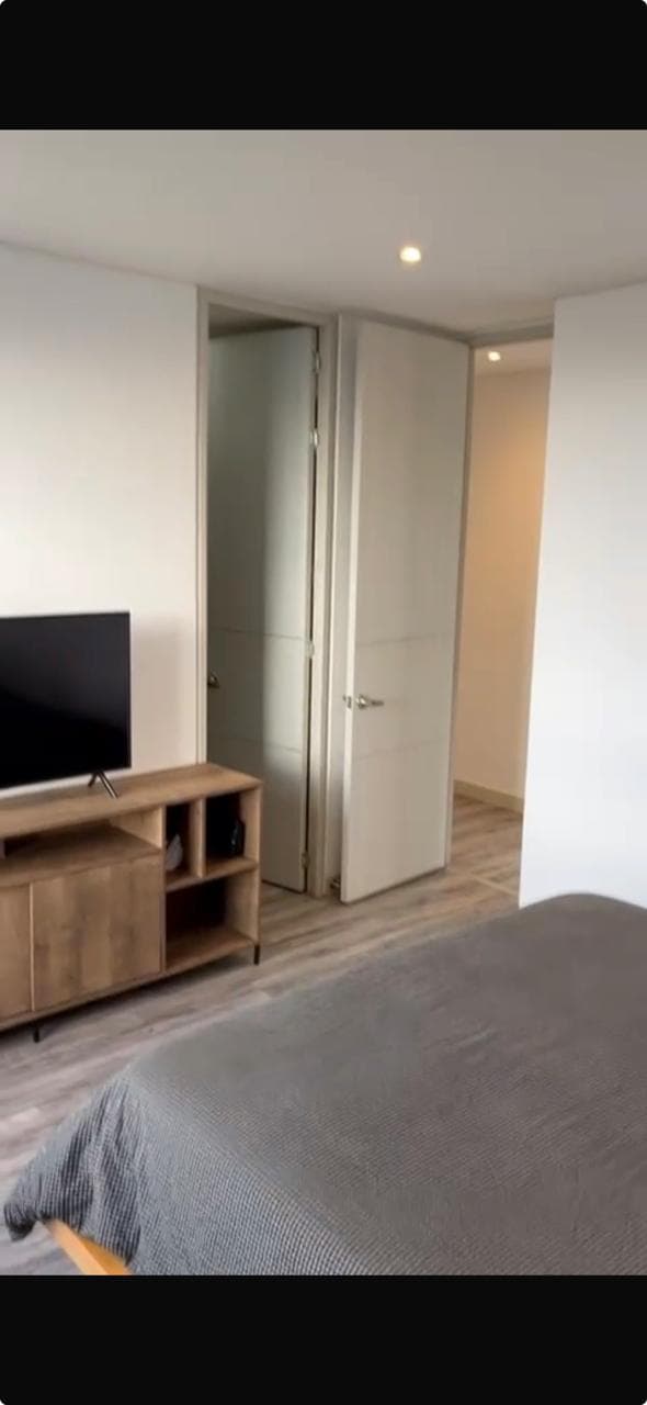 Apartamento en arriendo en La Visitacion Los Gonzalez, El Poblado, Medellín — foto 4 de 20