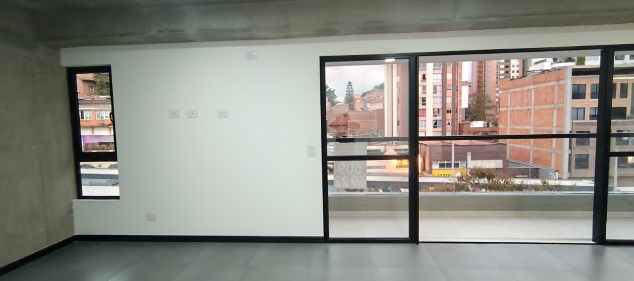 Apartaestudio en arriendo en Bombona, Centro, Medellín — foto 2 de 16