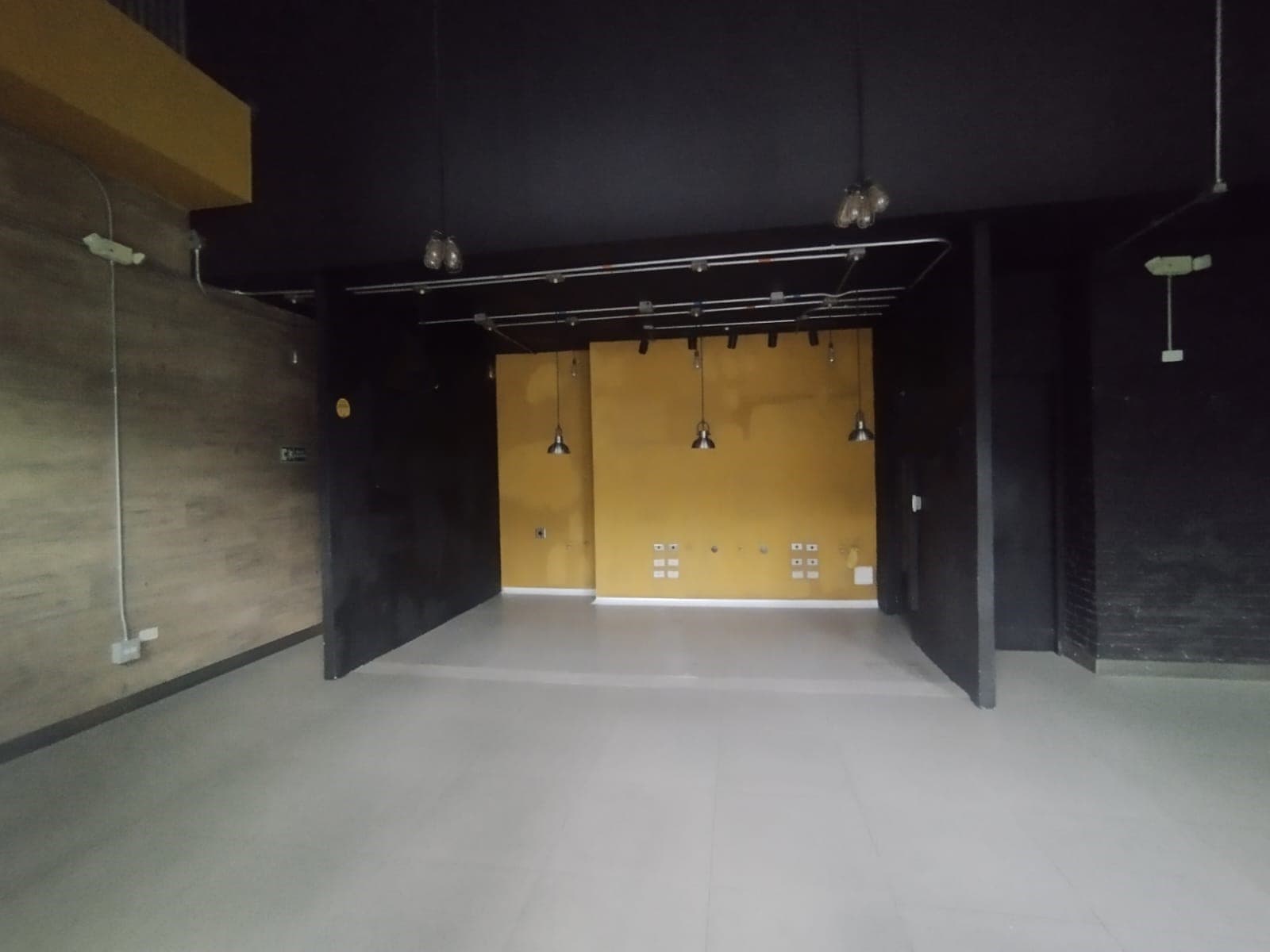 Local en arriendo en Milla De Oro, El Poblado, Medellín — foto 2 de 20
