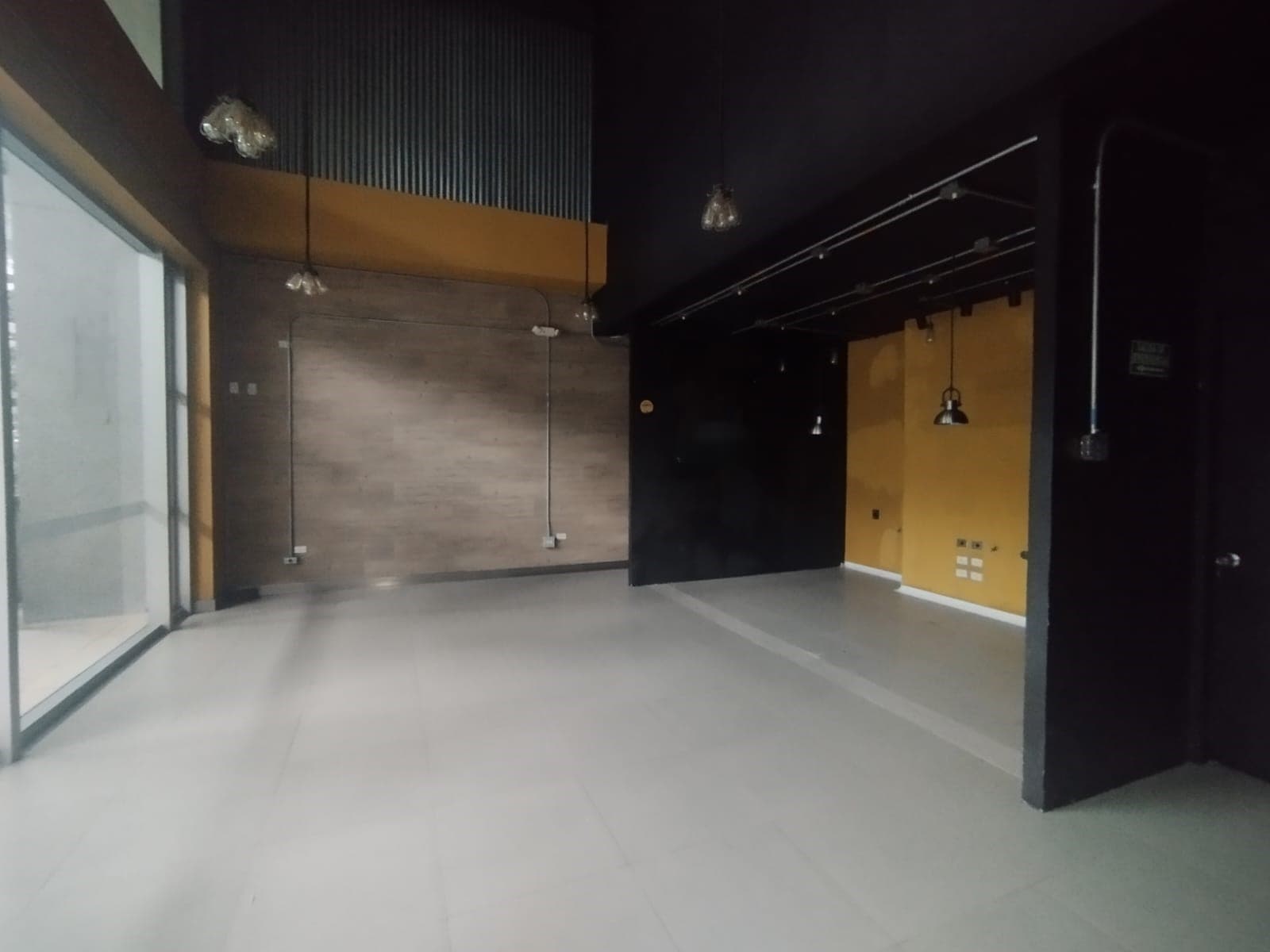 Local en arriendo en Milla De Oro, El Poblado, Medellín — foto 3 de 20