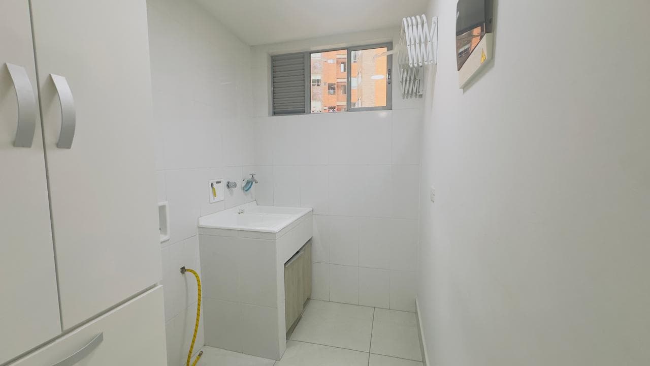 Apartamento en arriendo en Cumbres, Envigado — foto 5 de 17