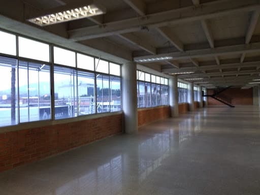 Local en arriendo en Santa Fé, Guayabal, Medellín — foto 4 de 8