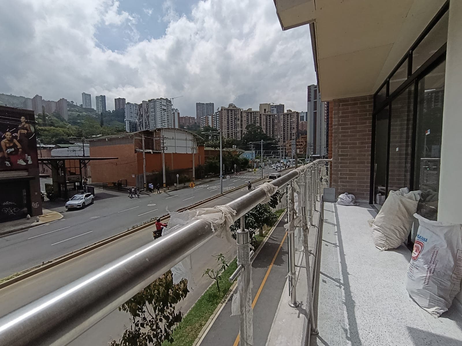 Local en arriendo en Restrepo Naranjo, Sabaneta — foto 3 de 11