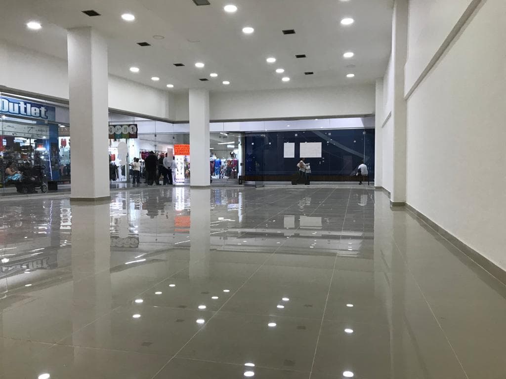 Local en arriendo en El Poblado, Medellín — foto 2 de 8