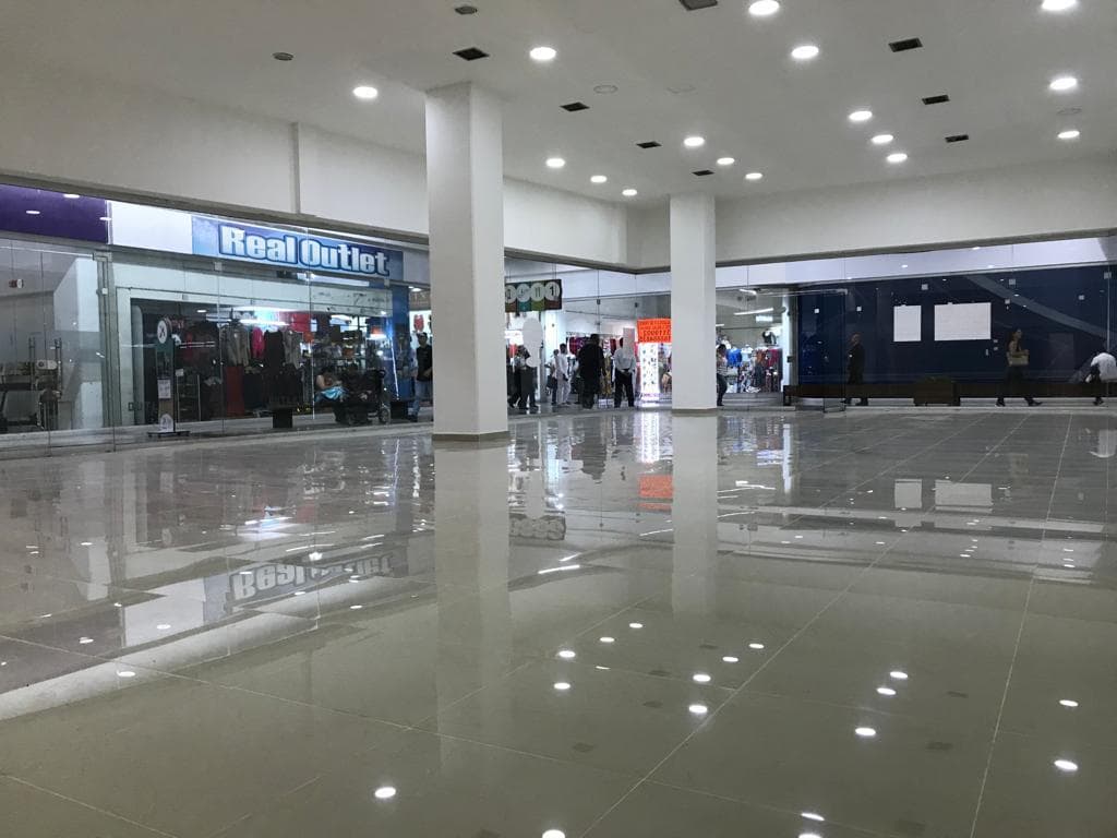Local en arriendo en El Poblado, Medellín — foto 5 de 8