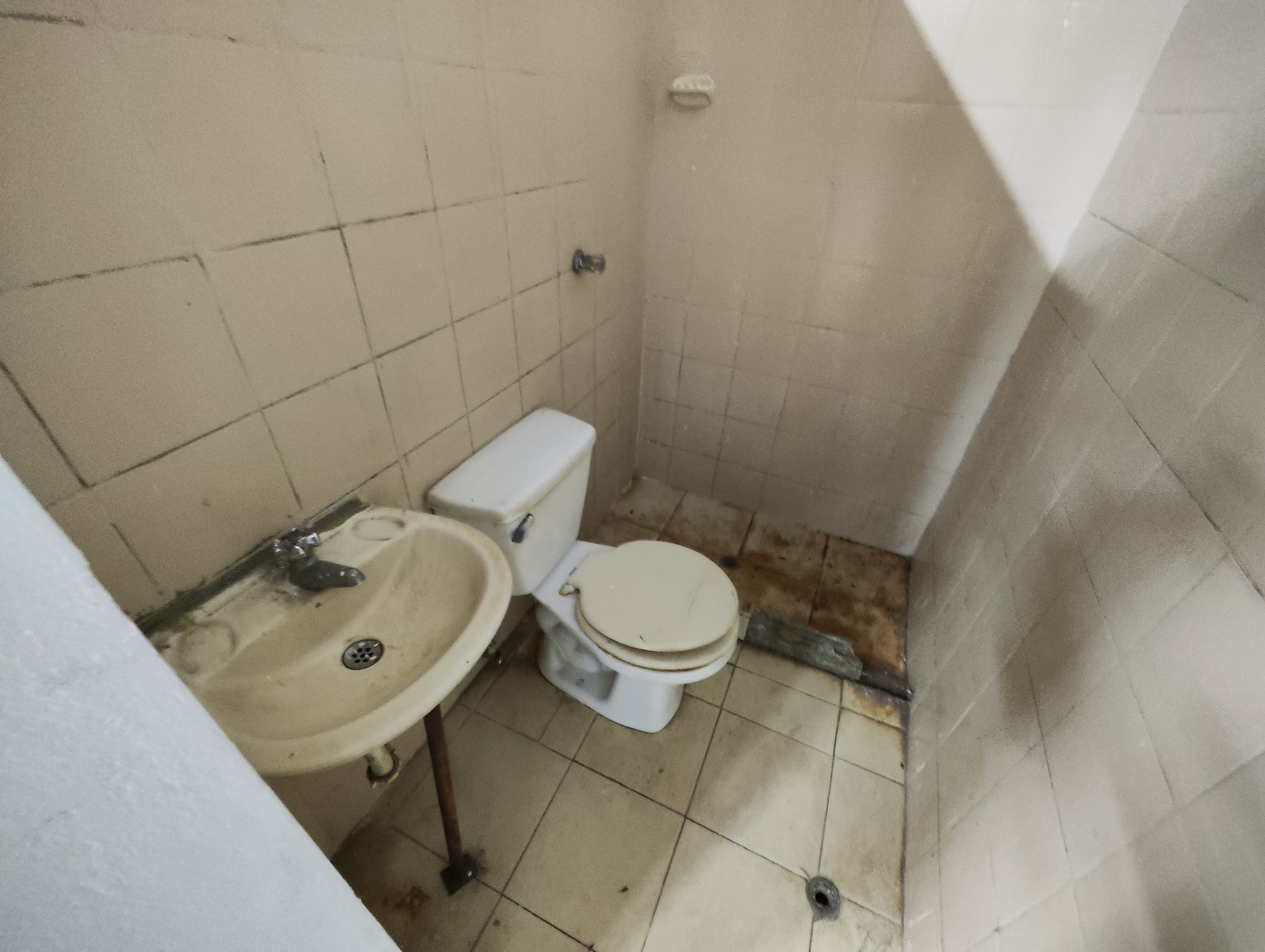 Bodega en arriendo en El Chagualo, Centro, Medellín — foto 4 de 11
