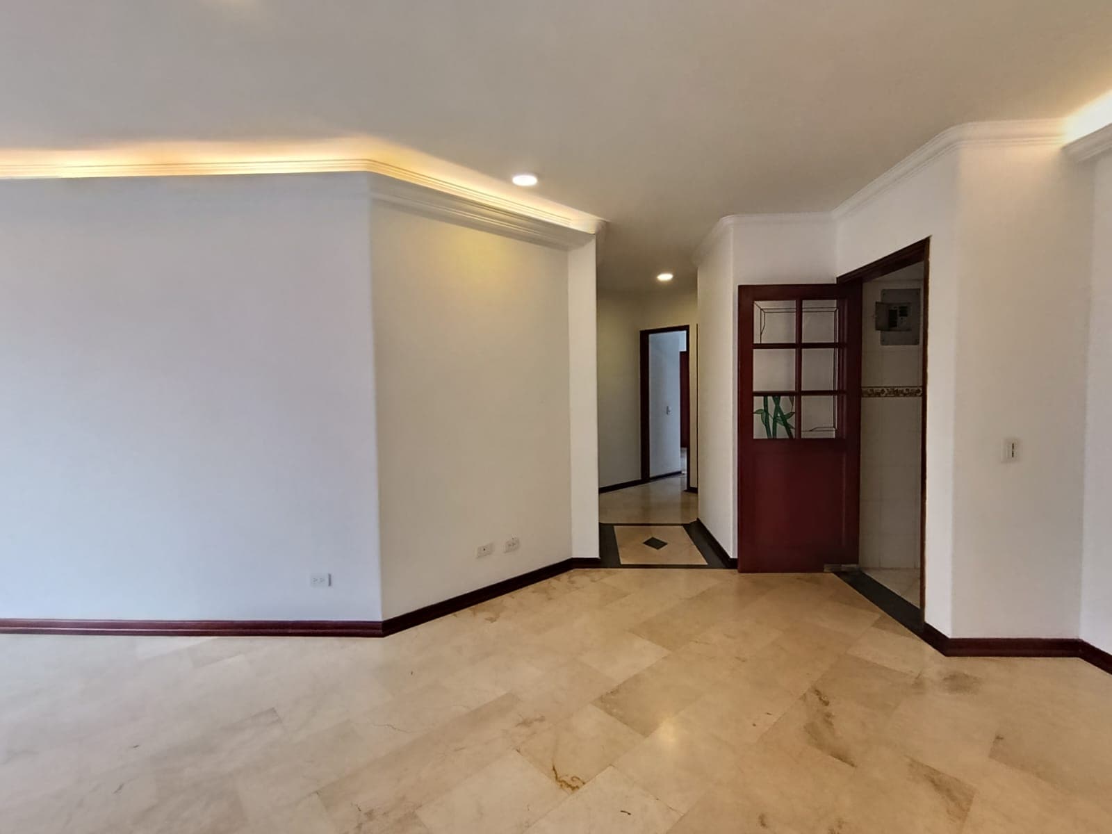 Apartamento en arriendo en Conquistadores, Laureles, Medellín — foto 2 de 20