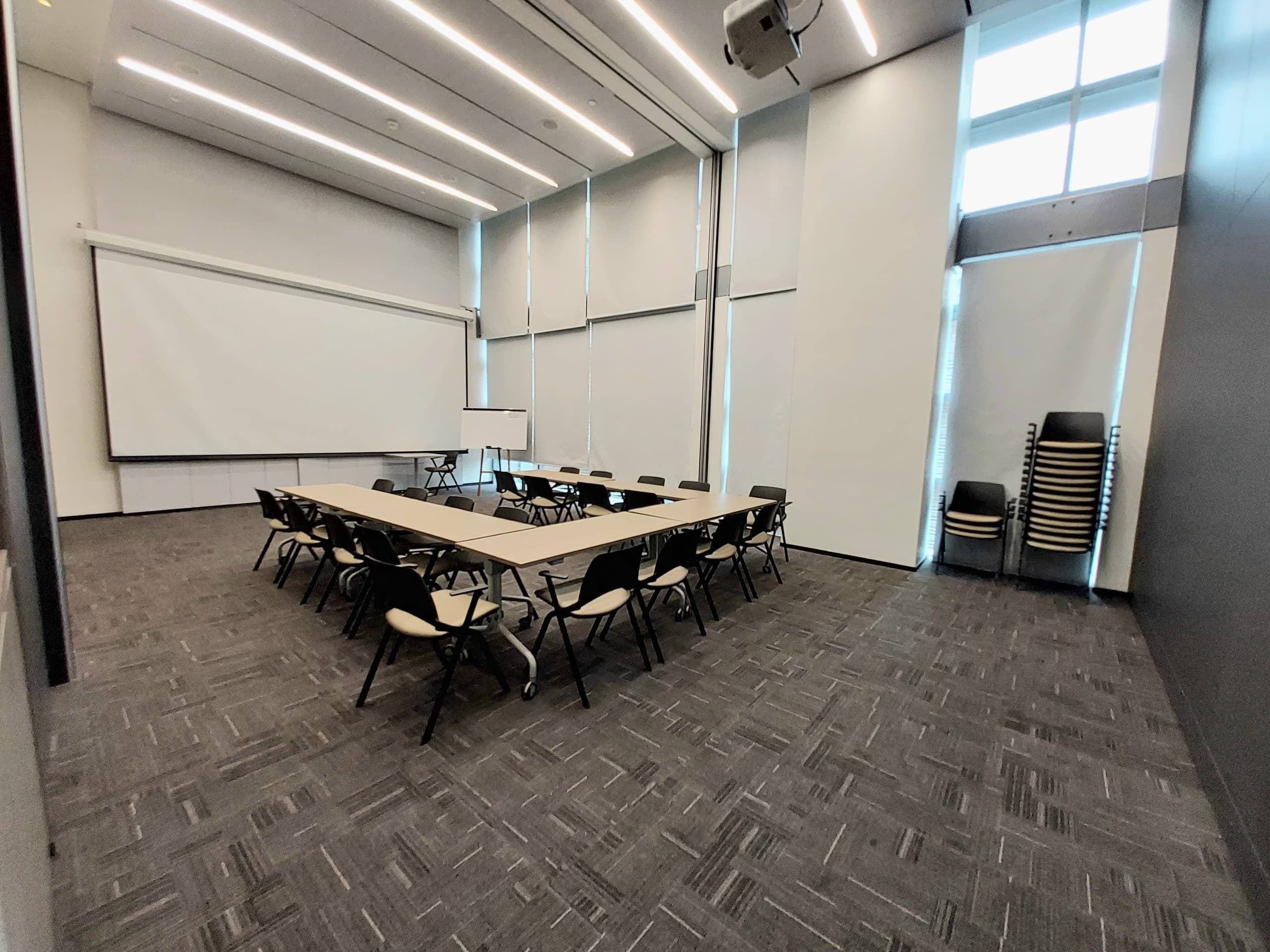Oficina en arriendo en Milla De Oro, El Poblado, Medellín — foto 4 de 10
