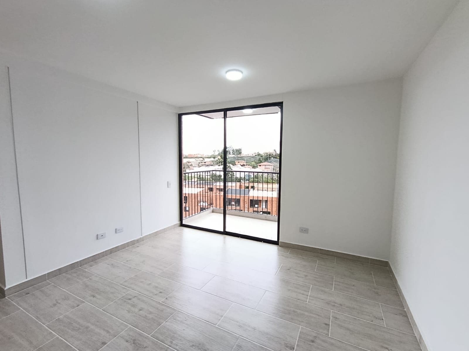 Apartamento en arriendo en El Carmen De Viboral — foto 2 de 17