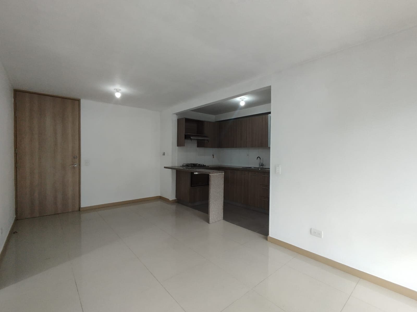 Apartamento en arriendo en Oasis, Envigado — foto 2 de 16
