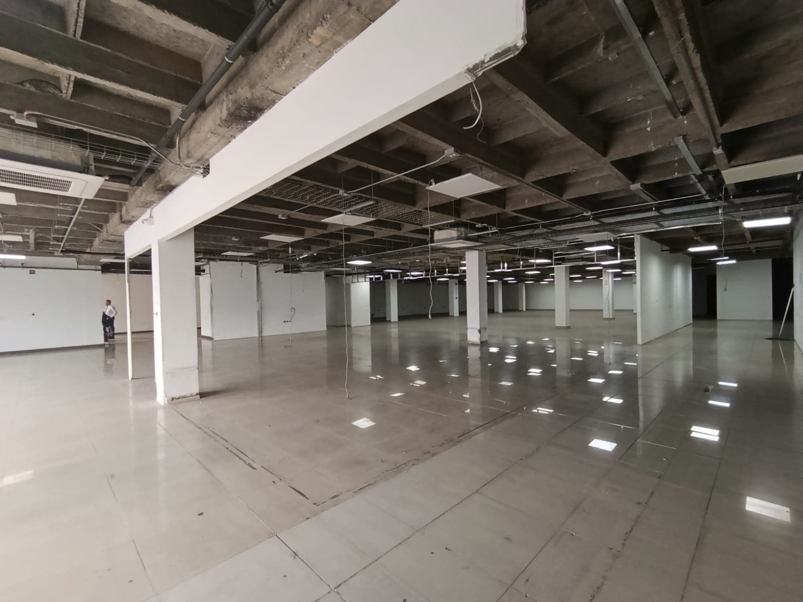 Bodega en arriendo en Glorieta Pilsen, Itagui — foto 1 de 20