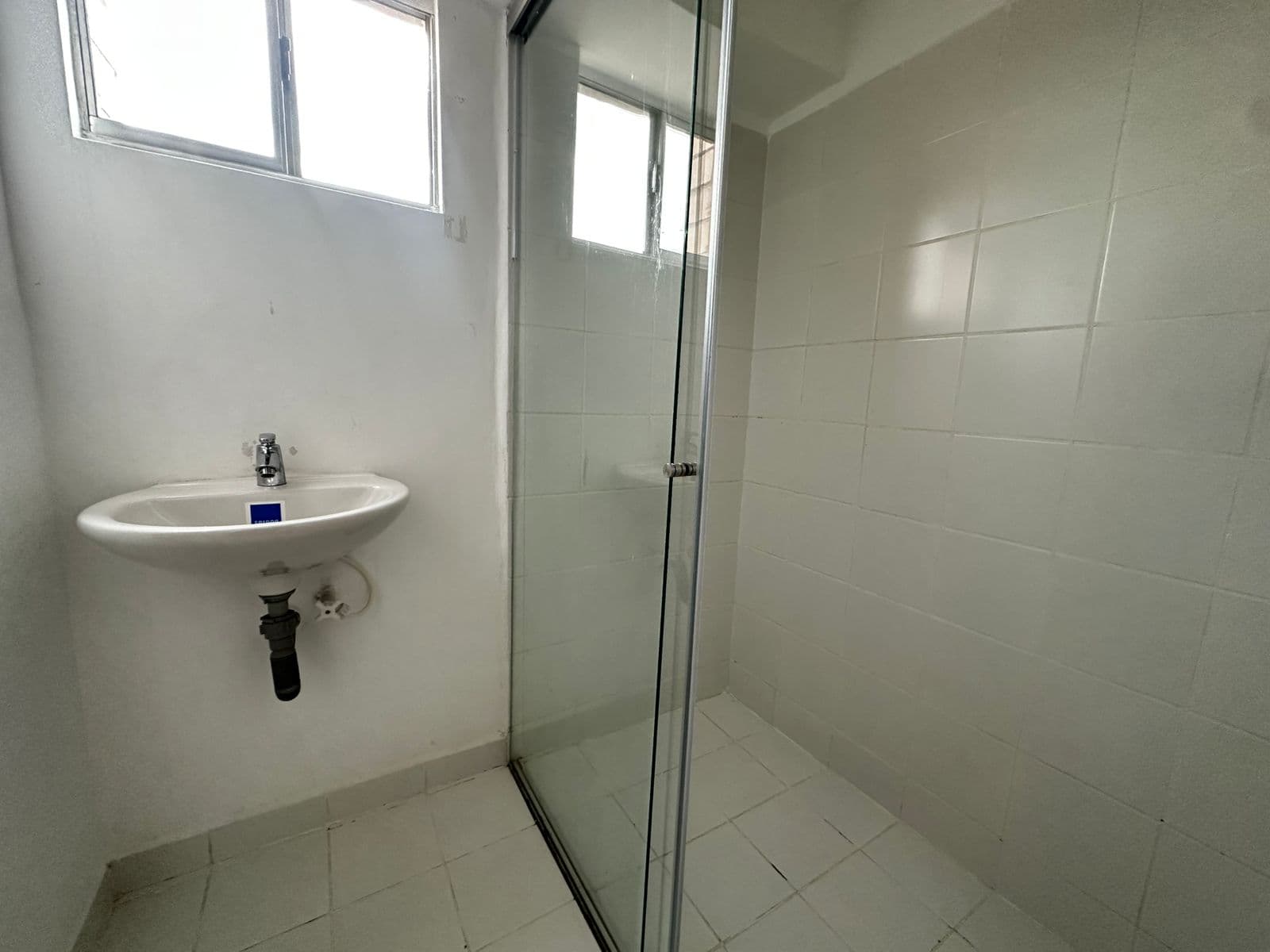 Apartamento en arriendo en Barrio Cristóbal, La America, Medellín — foto 4 de 8