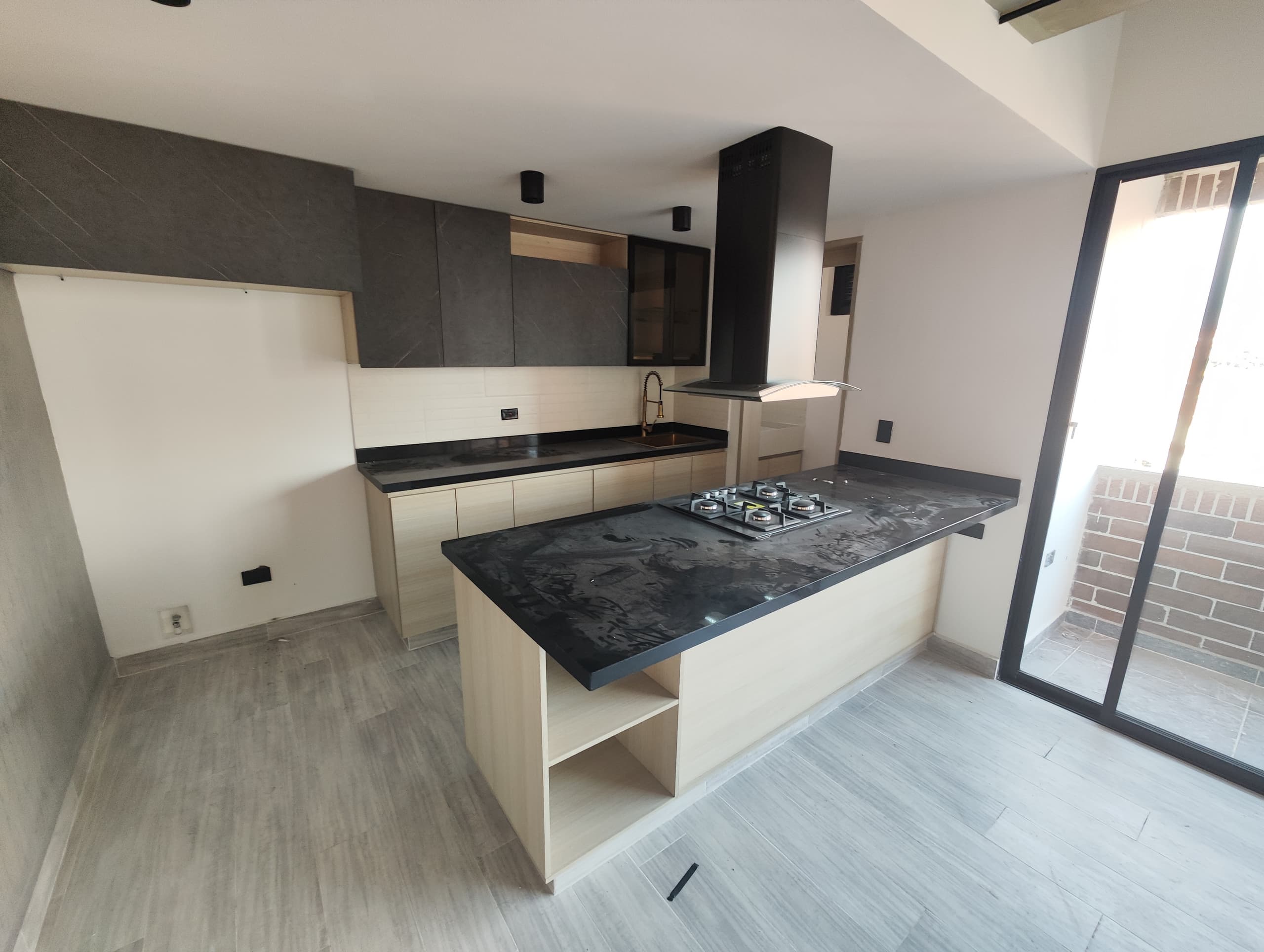 Apartamento en arriendo en Laureles, Medellín — foto 2 de 12