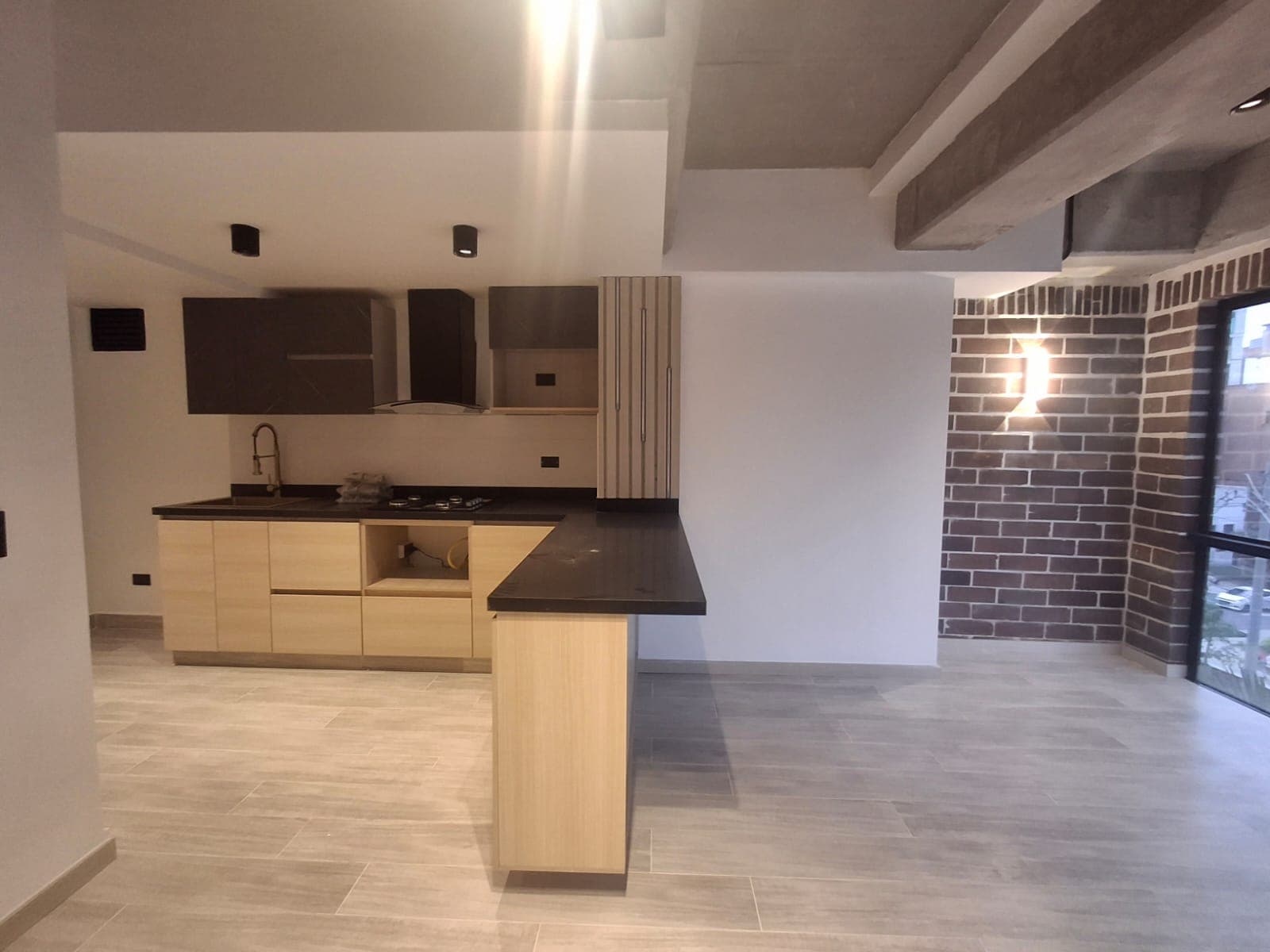 Apartaestudio en arriendo en Laureles, Medellín — foto 1 de 9