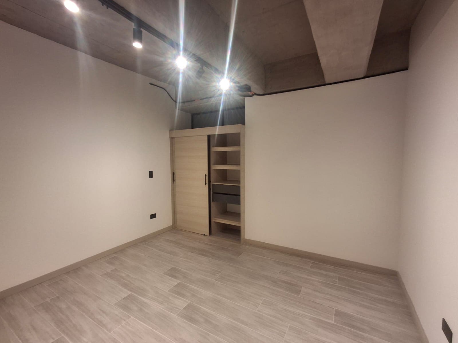 Apartaestudio en arriendo en Laureles, Medellín — foto 5 de 9